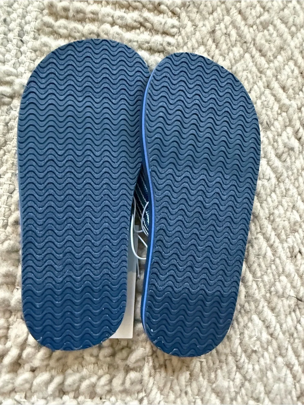 Cat & Jack Blue Striped Kids Flip Flops 2/3 medium gender neutral nwt